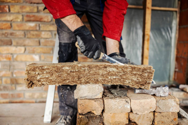 Best Fiberglass Insulation  in Oak Grove, MS